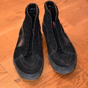 Men’s Suede Black Vans